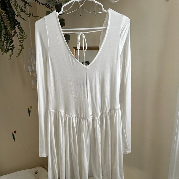 UO Tara Long Sleeve Drop-Waist Mini Dress L / NWT - Picture 2 of 6